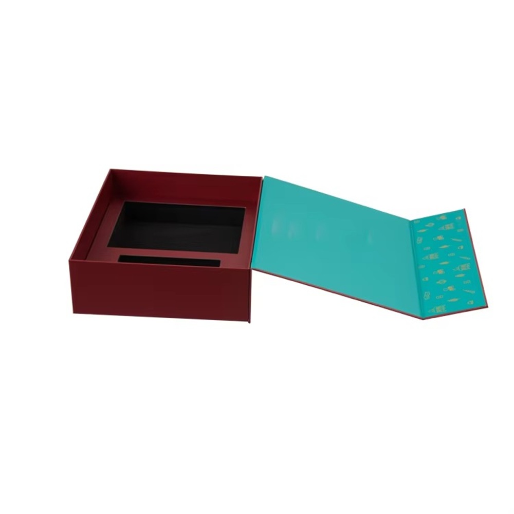 Luksusowe, personalizowane pud – Luxury Skincare Gift Box recenzja i cena